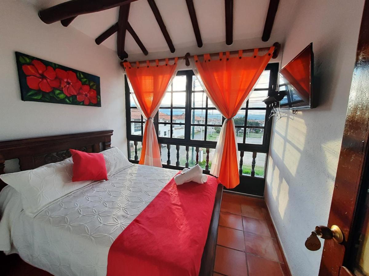 Aparta Hotel El Refugio De Maria Villa de Leyva Bagian luar foto