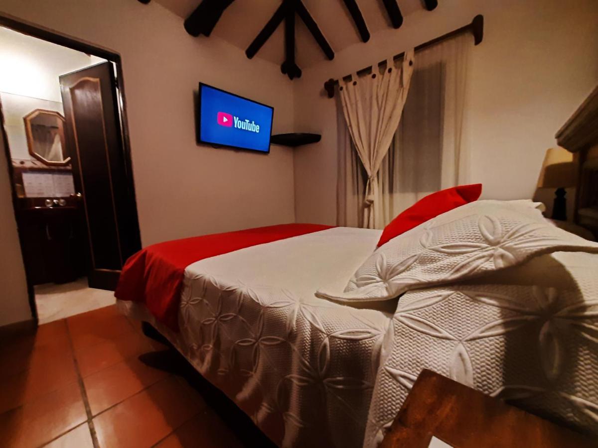 Aparta Hotel El Refugio De Maria Villa de Leyva Bagian luar foto