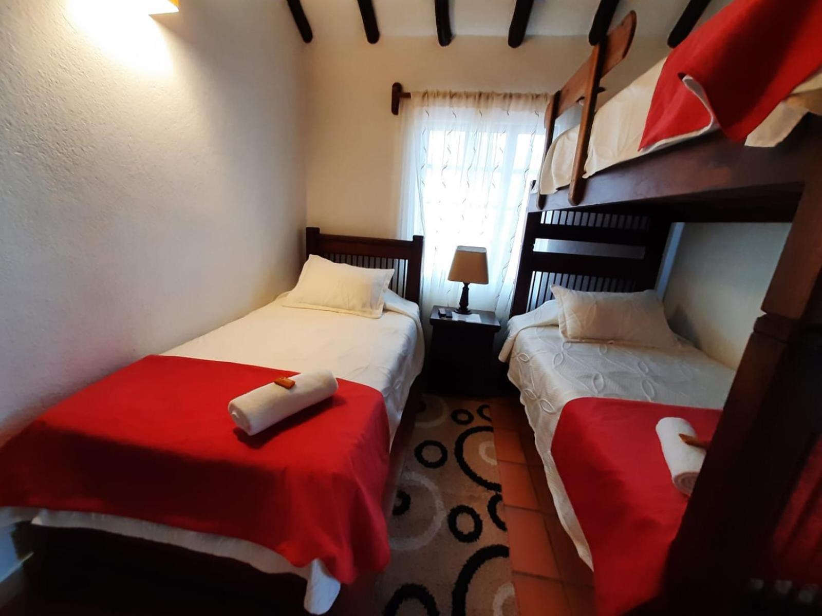 Aparta Hotel El Refugio De Maria Villa de Leyva Bagian luar foto